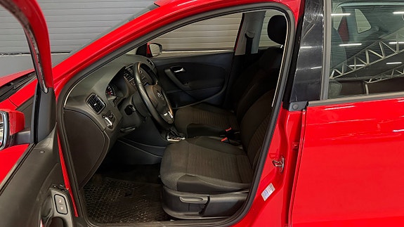 Volkswagen Polo 10 of 23