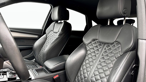 Audi Q5 8 of 16