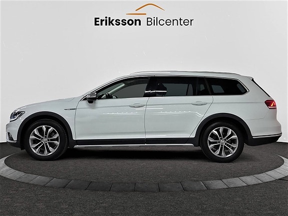 Volkswagen Passat Alltrack 7 of 28