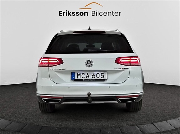 Volkswagen Passat Alltrack 6 of 28