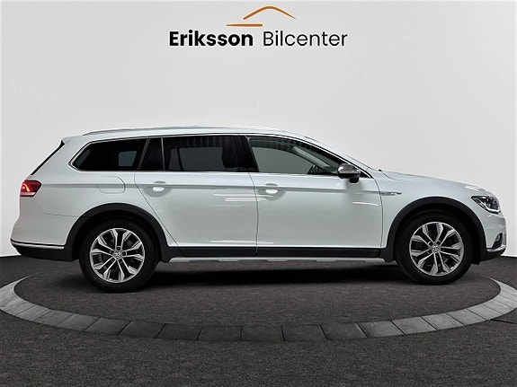 Volkswagen Passat Alltrack 8 of 28