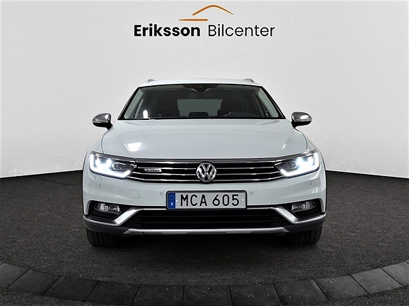 Volkswagen Passat Alltrack 3 of 28