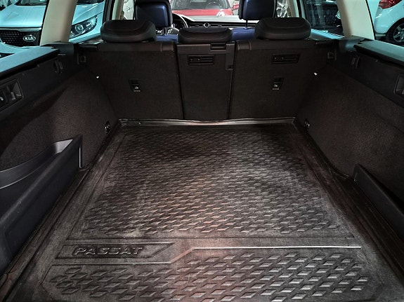 Volkswagen Passat Alltrack 20 of 28