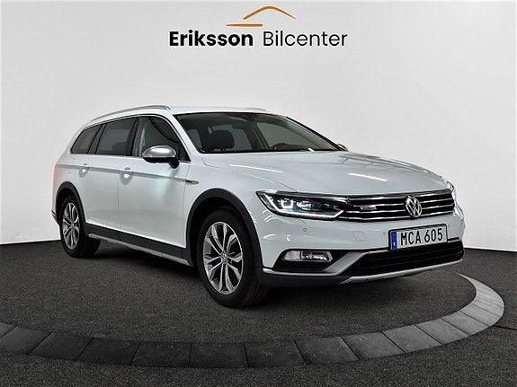 Volkswagen Passat Alltrack 2 of 28