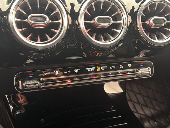 Mercedes-Benz CLA200 d 23 of 30