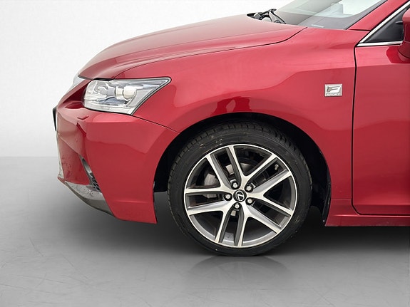 Lexus CT200h 29 of 30
