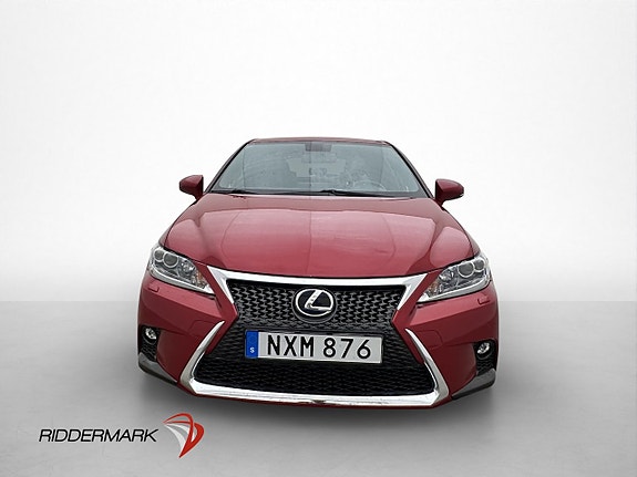 Lexus CT200h 2 of 30