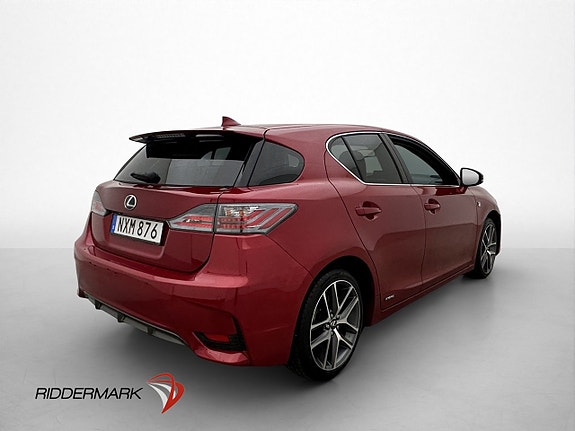 Lexus CT200h 8 of 30