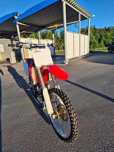 Honda 250 r 4 of 4