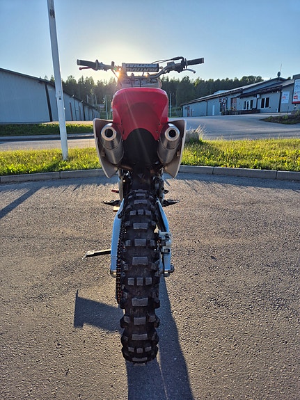 Honda 250 r 3 of 4