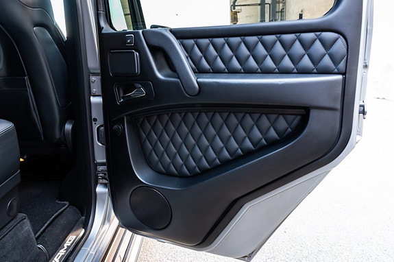 Mercedes-Benz G65 28 of 30