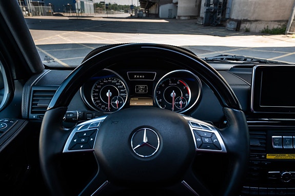 Mercedes-Benz G65 23 of 30