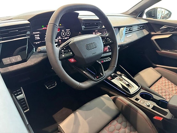 Audi RS3 8 of 27