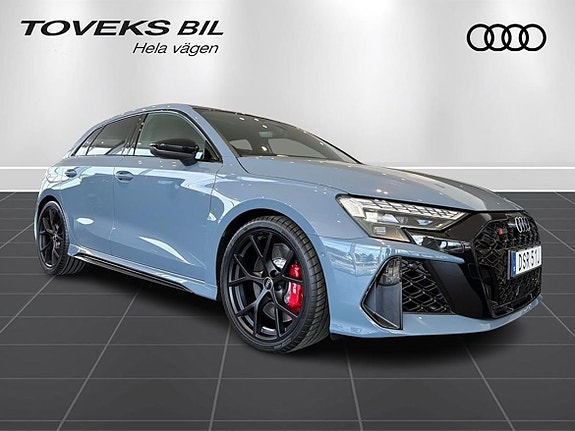 Audi RS3 4 of 5