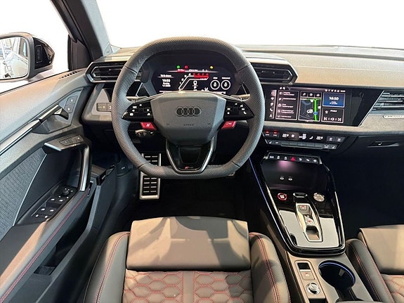 Audi RS3 9 of 27