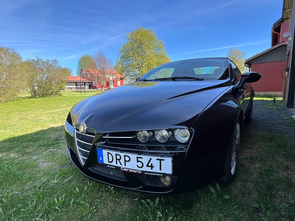 Alfa Romeo Spider 2 of 7