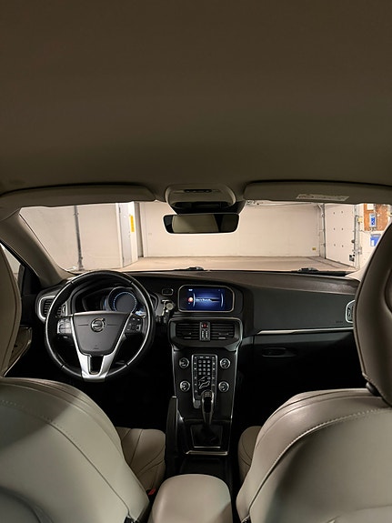 Volvo V40 14 of 14