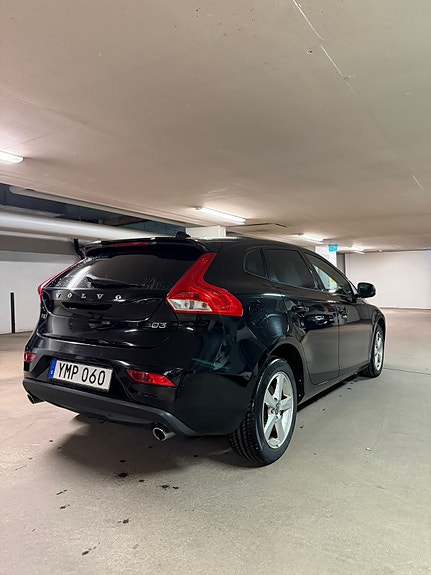 Volvo V40 5 of 5