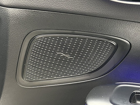 Mercedes-Benz C300 17 of 30