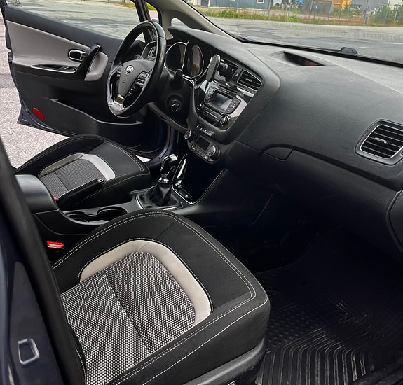 Kia Ceed 11 of 12