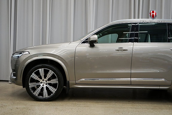 Volvo XC90 6 of 27