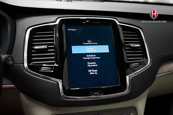 Volvo XC90 21 of 27