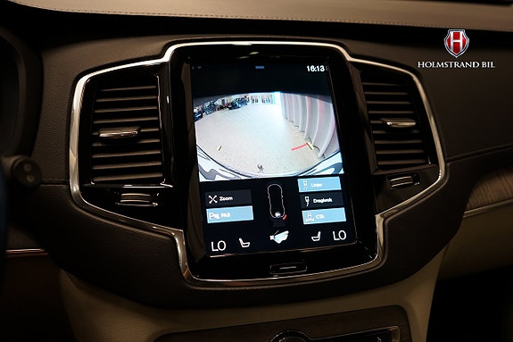 Volvo XC90 18 of 27