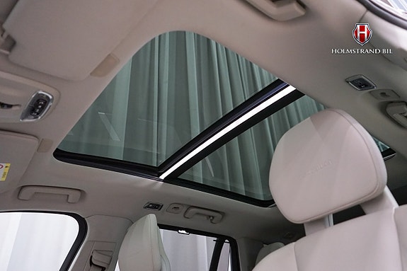 Volvo XC90 11 of 27
