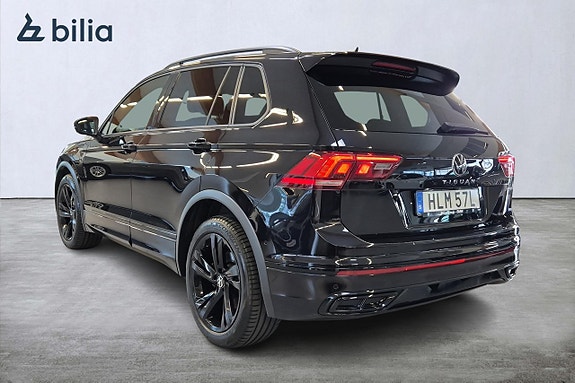 Volkswagen Tiguan 2 of 18