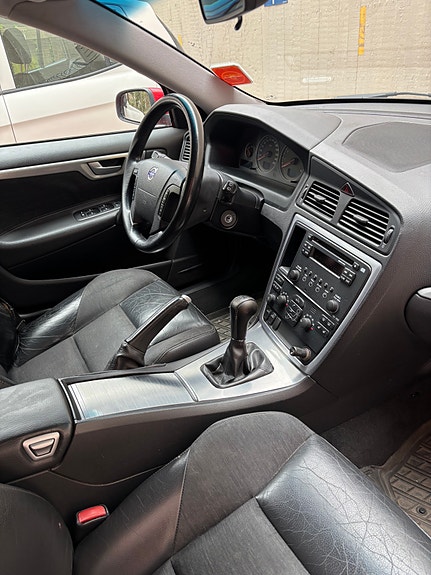 Volvo V70 5 of 5