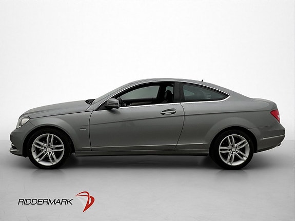 Mercedes-Benz C180 4 of 5