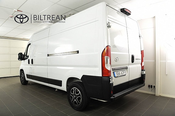 Toyota ProAce Max 2 of 5