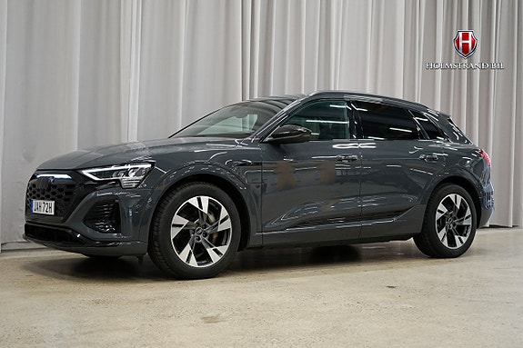 Audi Q8 e-tron 4 of 5