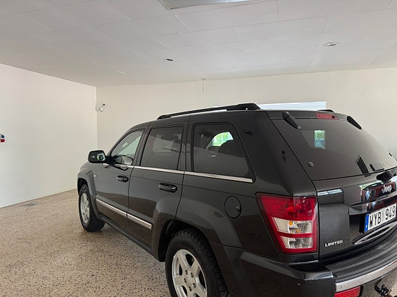 Jeep Grand Cherokee 3 of 5