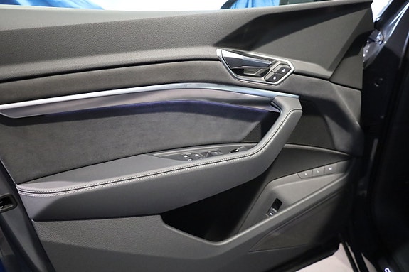 Audi Q8 e-tron 22 of 30