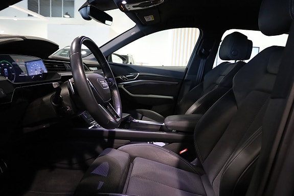 Audi Q8 e-tron 14 of 30