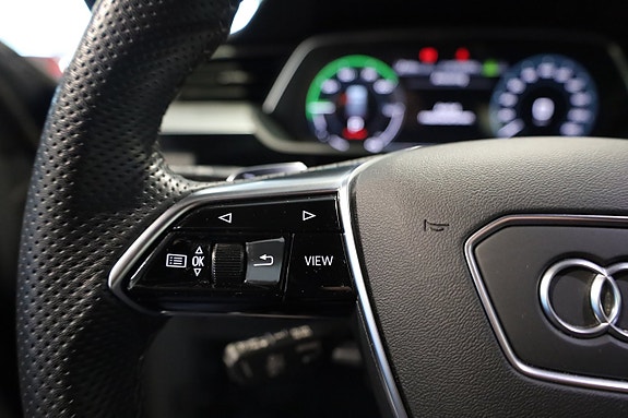 Audi Q8 e-tron 29 of 30