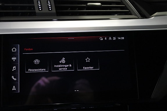 Audi Q8 e-tron 24 of 30