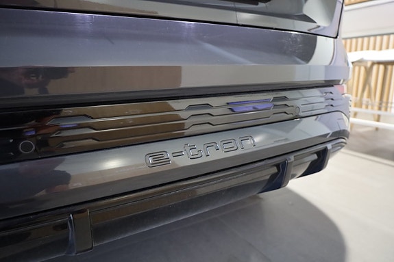 Audi Q8 e-tron 12 of 30