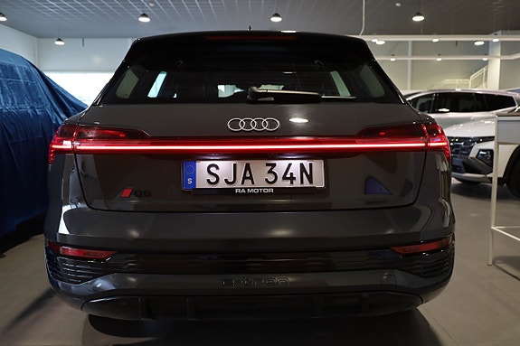 Audi Q8 e-tron 9 of 30