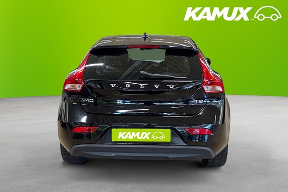 Volvo V40 5 of 5