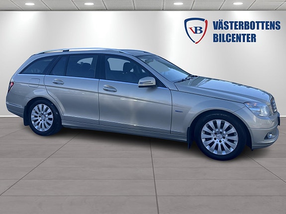 Mercedes-Benz C220 2 of 9