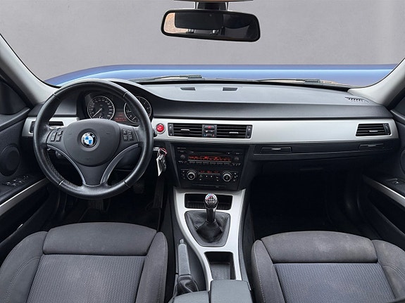 BMW 320 11 of 19