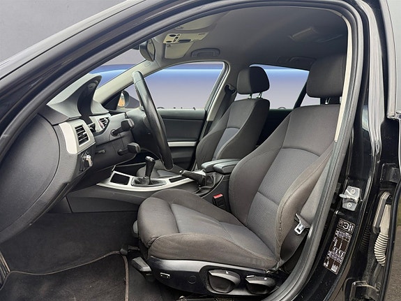 BMW 320 10 of 19