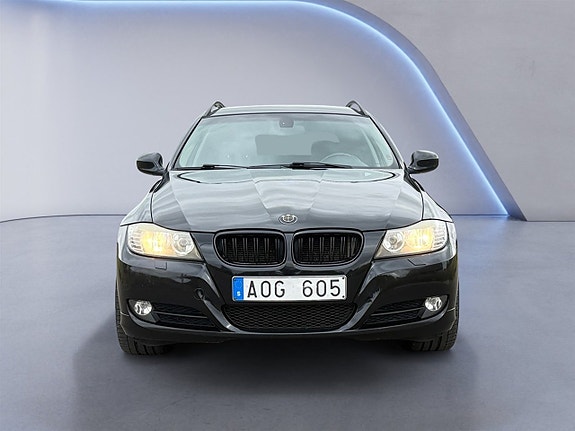 BMW 320 9 of 19