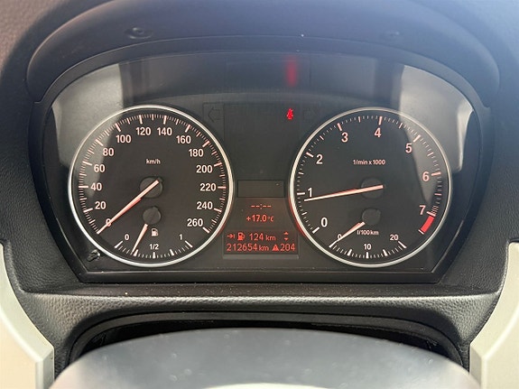 BMW 320 13 of 19