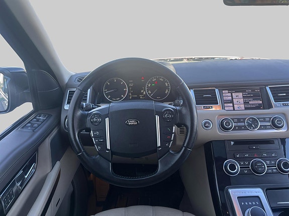 Land Rover Range Rover Sport 8 of 16