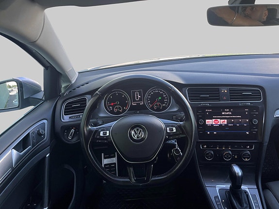 Volkswagen Golf Alltrack 8 of 10