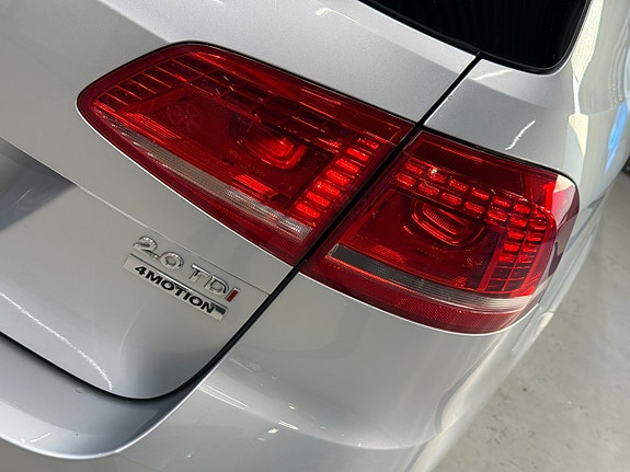 Volkswagen Passat 9 of 19