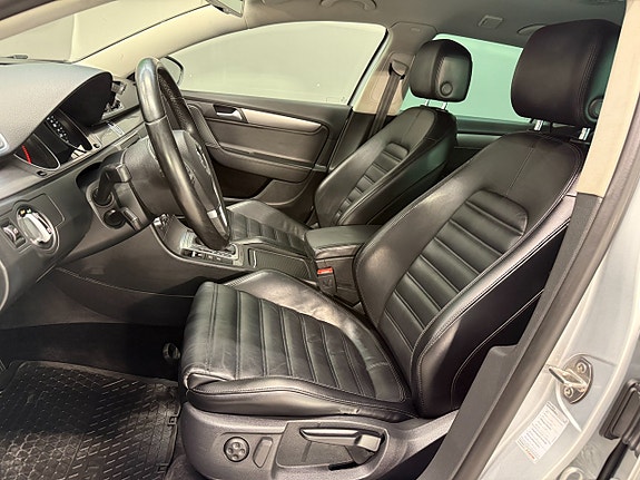 Volkswagen Passat 10 of 19